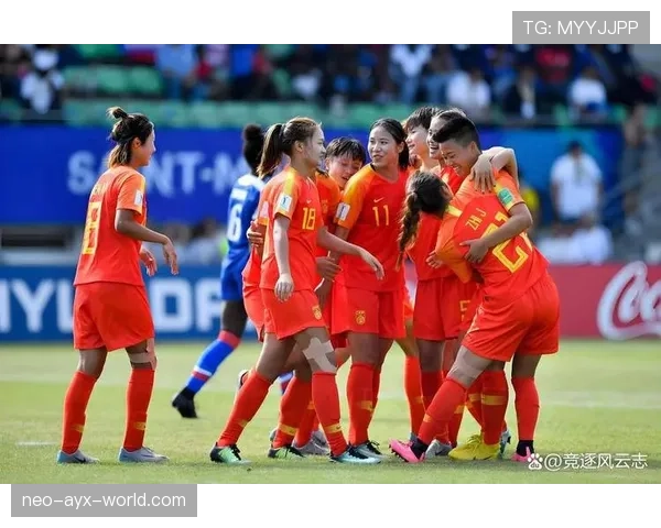 中国女足备战强度显著提升,重点演练高强度对抗下的攻防 中国女足备战强度显著提升,重点演练高强度对抗下的攻防